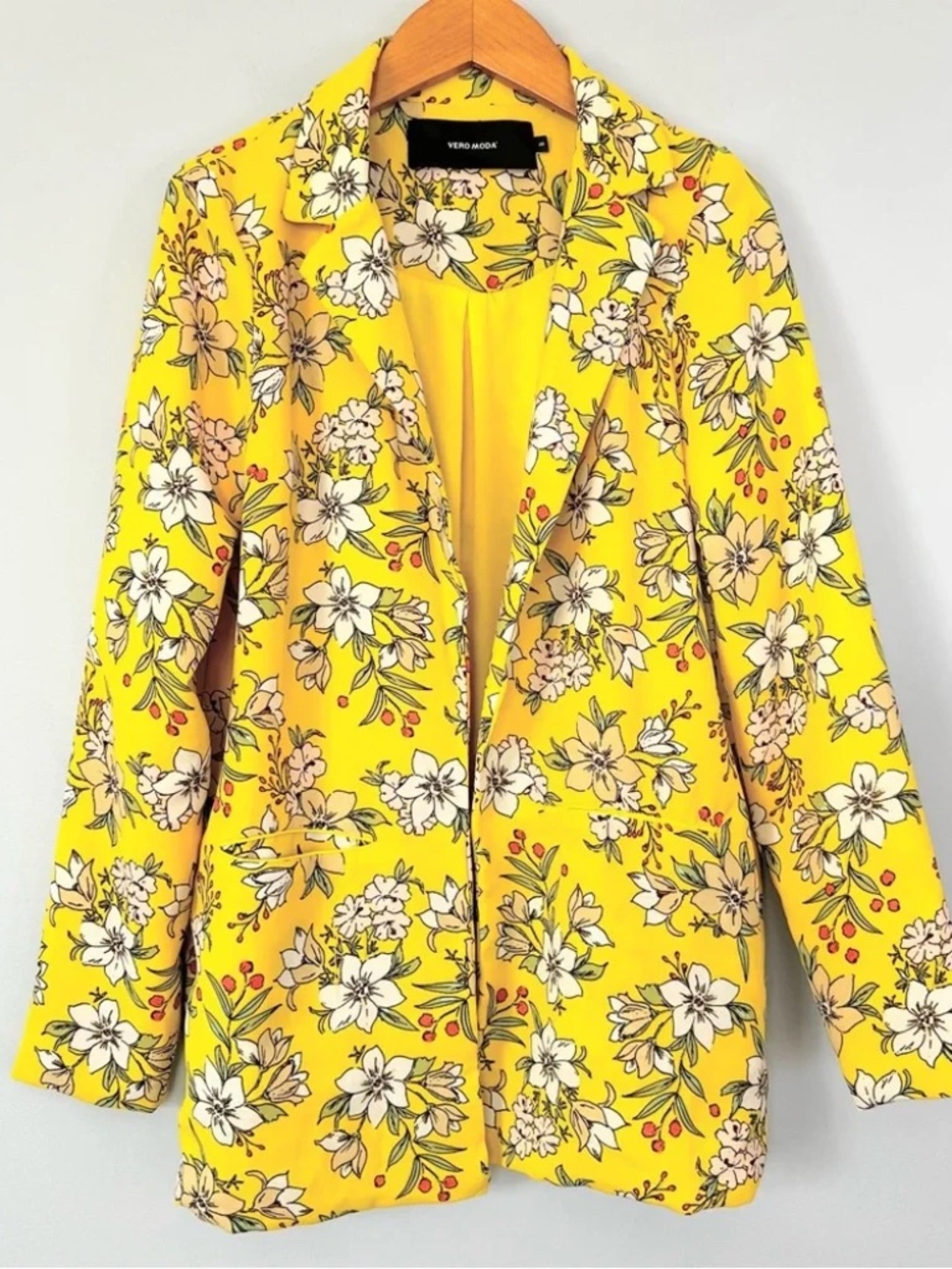 Vero Moda Yellow Floral Blazer Size Small